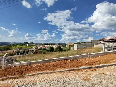 Lote/Terreno à venda, 333m² no Residencial Santanense, Itaúna