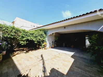 Casa com 3 Quartos à venda, 195m² no Jardim Irajá, Ribeirão Preto