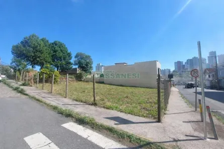 Lote/Terreno para alugar, 624m² no Pio X, Caxias do Sul