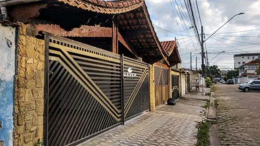 Casa com 3 Quartos à venda, 257m² no Vila São Jorge, São Vicente
