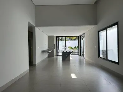 Casa de Condomínio com 3 Quartos à venda, 216m² no Jardim Botânico, Uberlândia