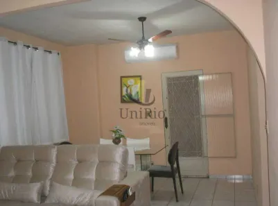 Casa de Condomínio com 3 Quartos à venda, 150m² no Senador Camará, Rio de Janeiro