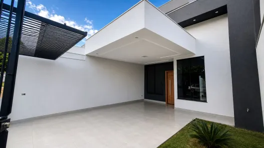 Casa com 3 Quartos à venda, 105m² no Parque Industrial 200, Maringá