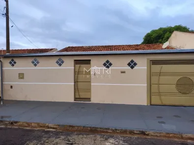 Casa com 2 Quartos para alugar, 77m² no Jardim Europa (Vila Xavier), Araraquara
