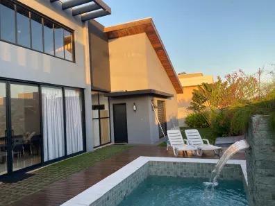 Casa de Condomínio com 3 Quartos à venda, 280m² no Ribeirão do Lipa, Cuiabá
