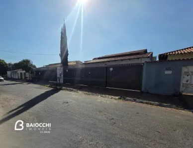 Casa com 4 Quartos para alugar, 200m² no Jardim América, Goiânia