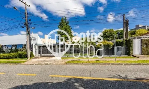 Imóvel Comercial para alugar, 680m² no Ahú, Curitiba