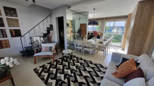 Sobrado com 3 Quartos à venda, 90m² no Residencial Estoril, Taubaté