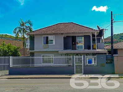 Sobrado com 4 Quartos à venda, 170m² no Boehmerwald, Joinville