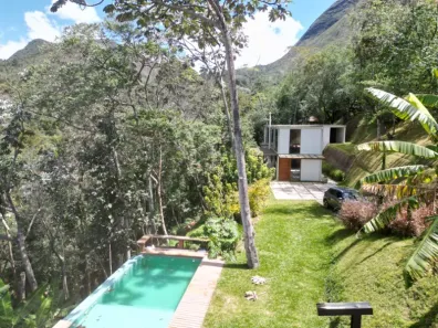 Casa de Condomínio com 4 Quartos à venda, 261m² no Araras, Petrópolis