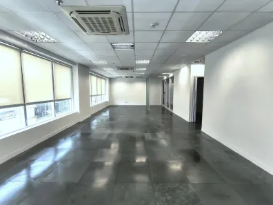 Sala Comercial para alugar, 135m² no Indianópolis, São Paulo