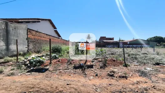 Lote/Terreno à venda, 400m² no Interlagos, Araguari