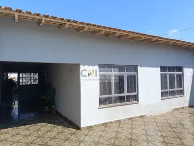 Casa com 3 Quartos à venda, 120m² no Conjunto Café, Londrina