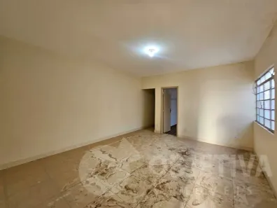 Apartamento com 3 Quartos para alugar, 100m² no Centro, Uberlândia