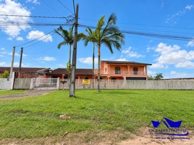 Sobrado com 3 Quartos à venda, 242m² no Balneário Coroados, Guaratuba