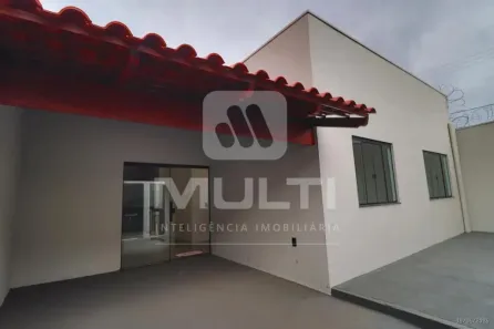 Casa com 3 Quartos para alugar, 75m² no Santa Rosa, Uberlândia