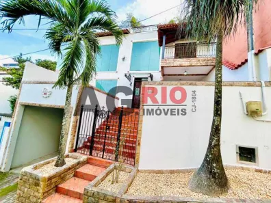 Casa de Condomínio com 4 Quartos à venda, 220m² no Jacarepaguá, Rio de Janeiro