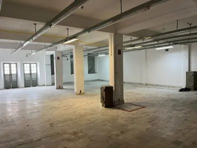 Prédio Residencial com 1 Quarto para alugar, 350m² no Santo Antônio, Recife