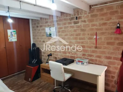 Imóvel Comercial com 4 Quartos à venda, 151m² no Jardim Irajá, Ribeirão Preto