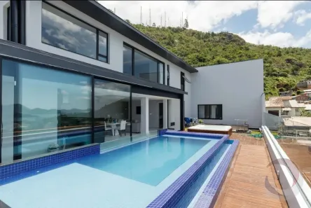 Casa com 4 Quartos à venda, 287m² no Trindade, Florianópolis