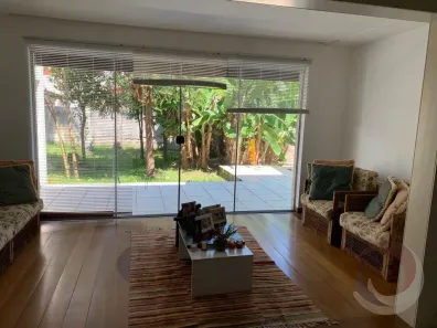 Casa com 4 Quartos à venda, 750m² no Córrego Grande, Florianópolis