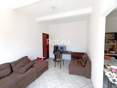 Casa com 3 Quartos à venda, 219m² no Jardim Patrícia, Uberlândia