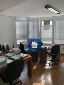 Sala Comercial para alugar, 247m² no República, São Paulo