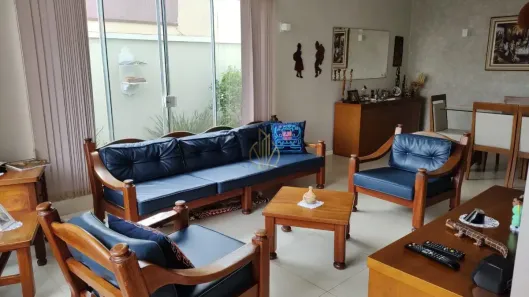 Casa com 3 Quartos à venda, 196m² no Residencial Palm Park, Estiva Gerbi