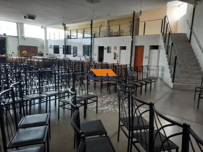 Galpão/Depósito/Armazém à venda, 380m² no Cachoeirinha, Belo Horizonte