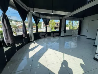 Ponto Comercial para alugar, 66m² no Garcia, Blumenau