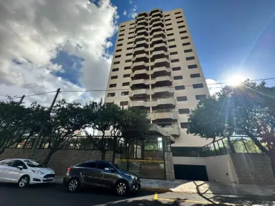 Apartamento com 3 Quartos para alugar, 198m² no Centro, Araraquara