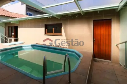 Sobrado com 3 Quartos para alugar, 183m² no Fátima, Canoas