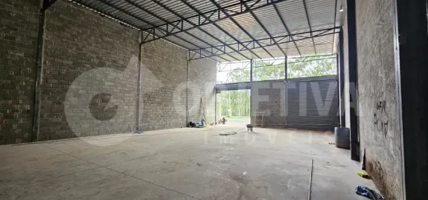 Galpão/Depósito/Armazém para alugar, 240m² no Segismundo Pereira, Uberlândia