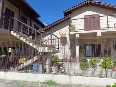 Casa com 6 Quartos à venda, 180m² no Guajuviras, Canoas