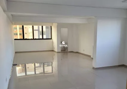 Sala Comercial para alugar, 52m² no Ponta da Praia, Santos