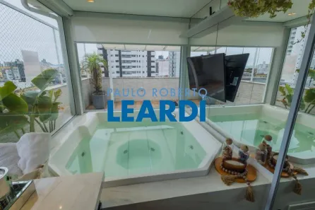 Apartamento com 3 Quartos para alugar, 71m² no Canto, Florianópolis