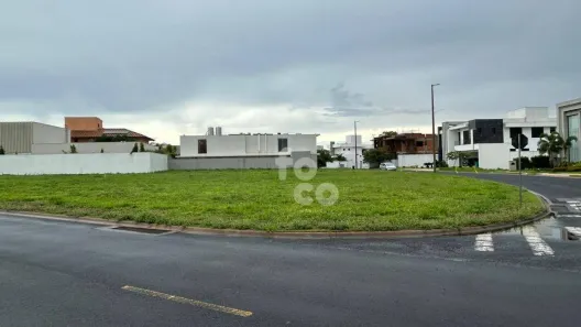 Lote/Terreno à venda, 810m² no Nova Uberlândia, Uberlândia