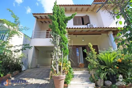 Casa com 4 Quartos à venda, 240m² no Jardim Sabará, Porto Alegre