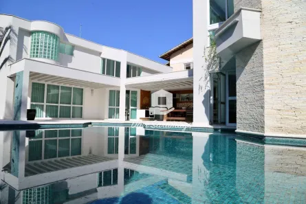 Casa de Condomínio com 5 Quartos à venda, 800m² no Camboinhas, Niterói
