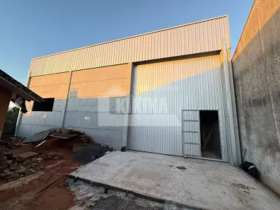 Galpão/Depósito/Armazém para alugar, 145m² no Uvaranas, Ponta Grossa