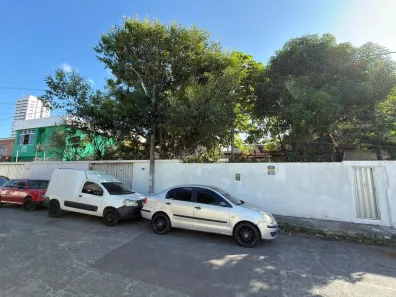 Lote/Terreno à venda, 380m² no Zumbi, Recife