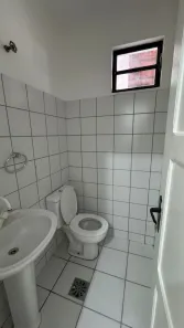 Casa com 2 Quartos para alugar, 250m² no Cocó, Fortaleza