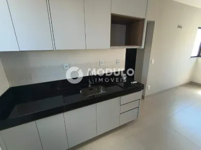 Apartamento com 2 Quartos para alugar, 63m² no Umuarama, Uberlândia