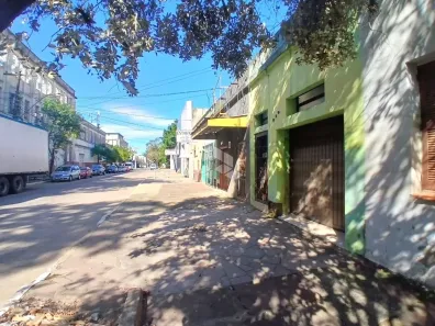 Casa com 1 Quarto à venda, 80m² no Navegantes, Porto Alegre
