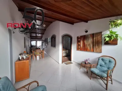 Casa com 3 Quartos à venda, 200m² no Santa Terezinha, Aparecida