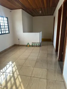 Casa com 3 Quartos à venda, 100m² no Jardim Maria Luiza, Londrina