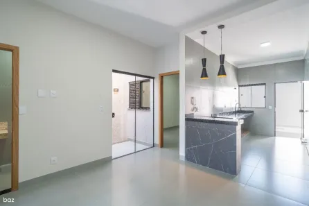 Casa com 2 Quartos à venda, 76m² no Jardim Europa, Uberlândia