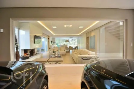Casa de Condomínio com 5 Quartos à venda, 349m² no Vila Nova, Porto Alegre