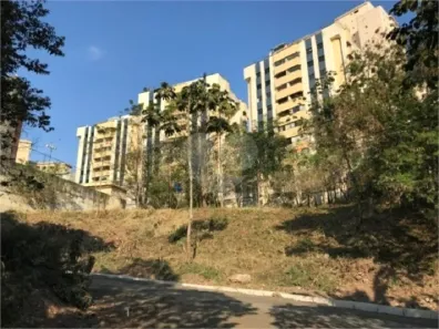 Lote/Terreno à venda, 740m² no Vila Suzana, São Paulo