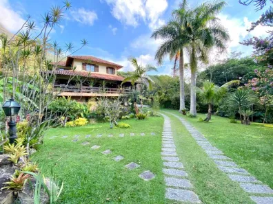 Casa de Condomínio com 4 Quartos à venda, 2148m² no Samambaia, Petrópolis